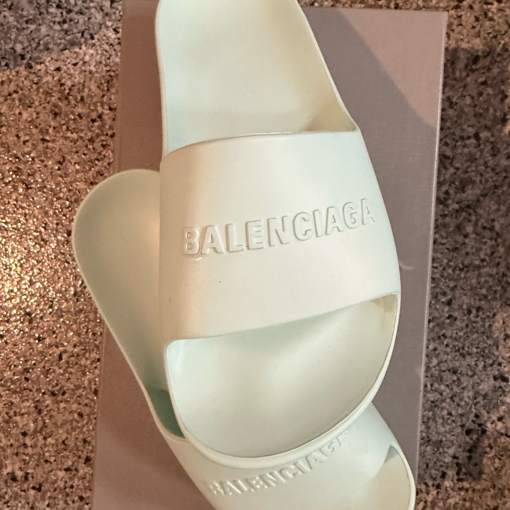 Balenciaga rubber platform slides size 38